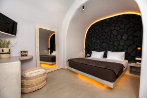 nostos-apartments-luxury-bedroom-bed-interior-cave-house (2)